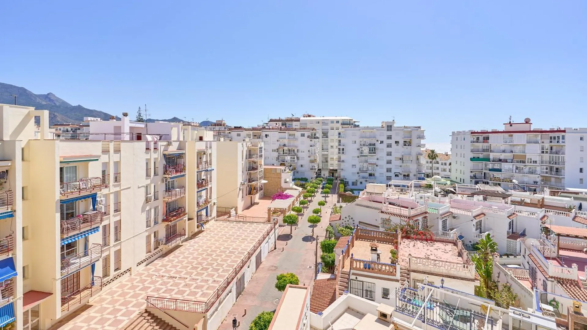 Albaida 2 5J Apartment Nerja 0*,